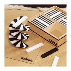 KAPLA-Holzplättchen 100er Box Schwarz/weiss Pinienholz Baukasten Holzbausteine 7 KAPLA-Holzplättchen 100er Box Schwarz/weiss Pinienholz Baukasten Holzbausteine -Le Toy Van Geschäft B100NB 2