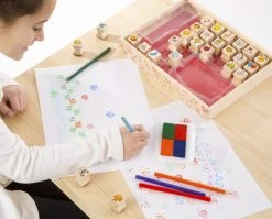 Melissa & Doug 19362 Stempelset "Motive" Lehrer-Stempel Stifte Holzbox